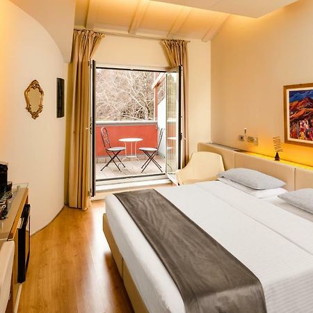 Viggiù Le Pinete Design Bed And Breakfast מראה חיצוני תמונה